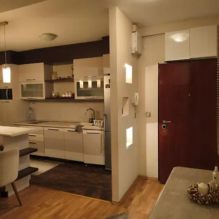 La Maison Du Parc Апартаменты Скопье